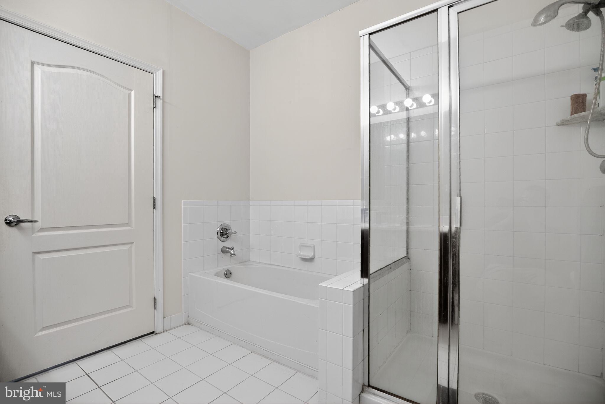 THE GRANDE AT RIVERVIEW - Residential