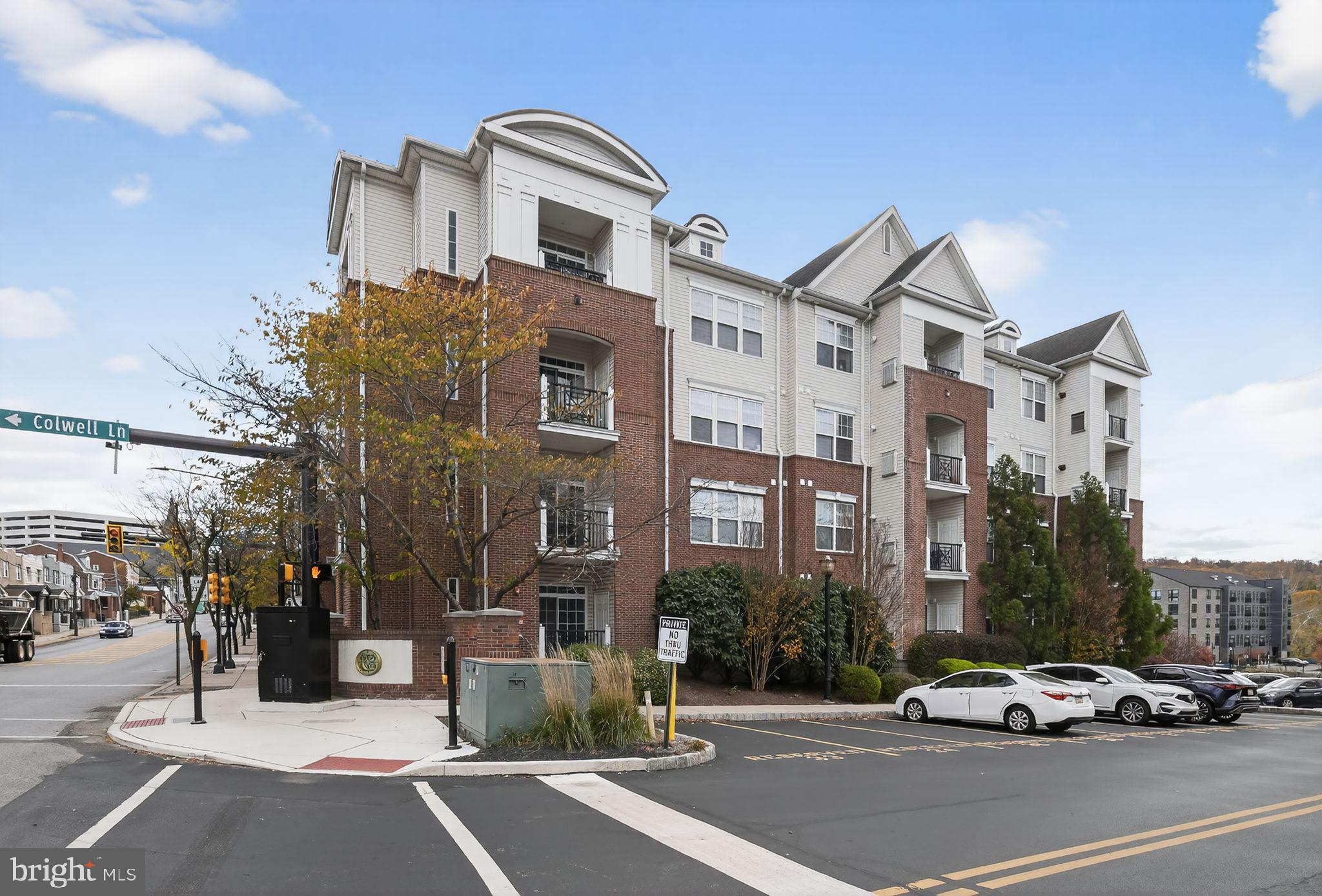 350 W ELM STREET 3207