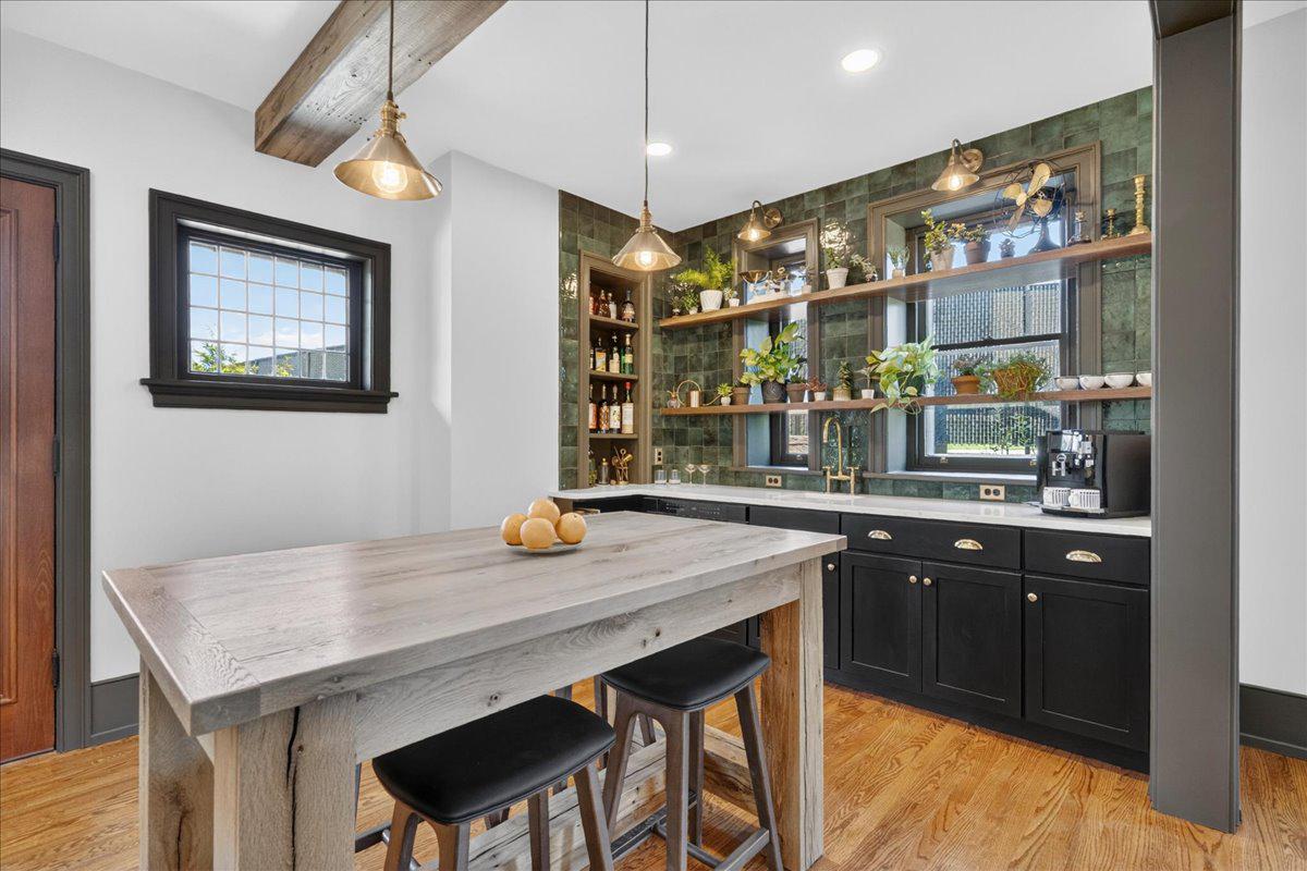 701 S BETHLEHEM PIKE