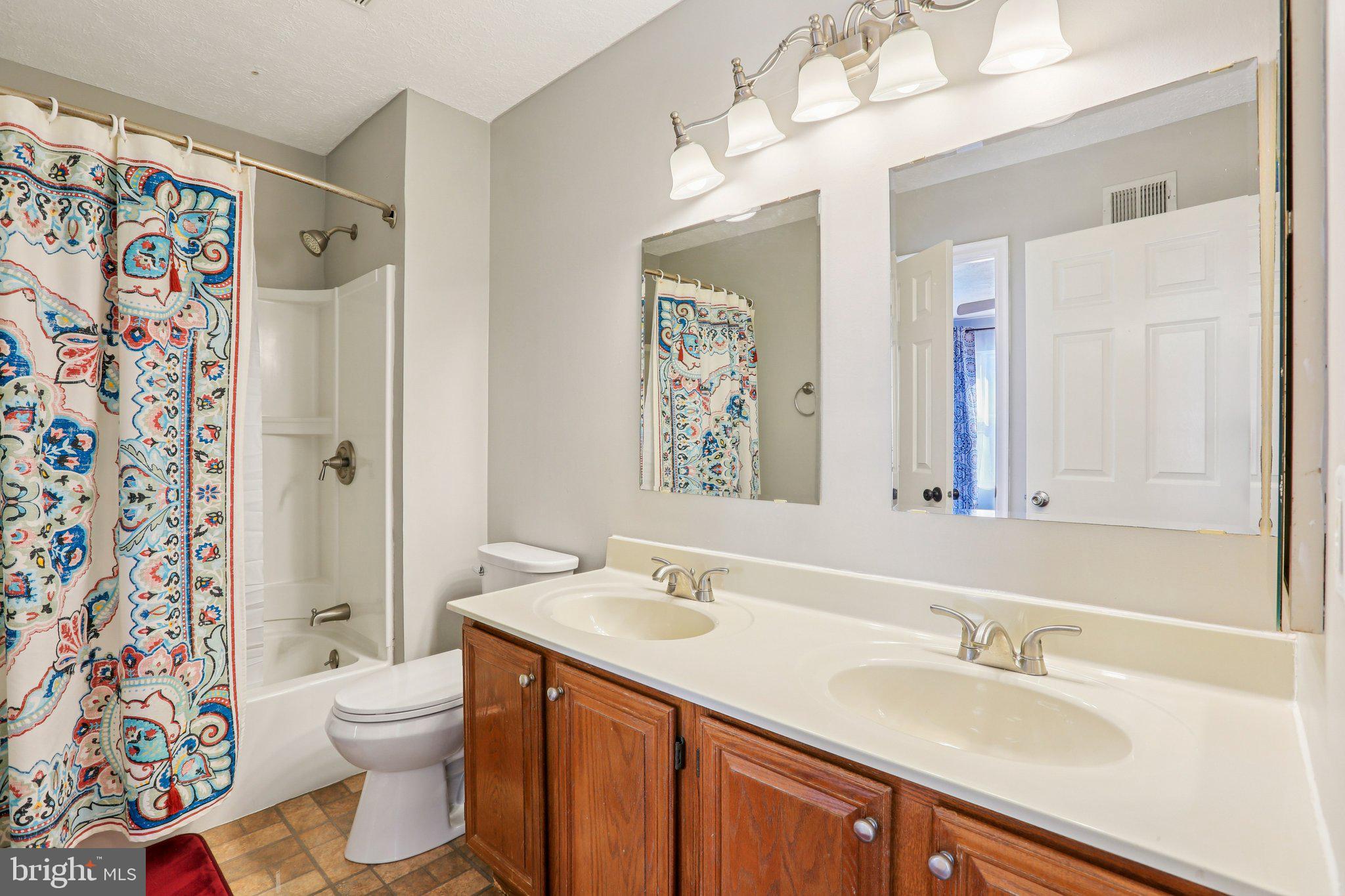 MAJORS CHOICE - Residential