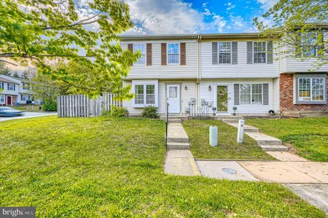 Photo of 2 Chelmsford Court, BALTIMORE, MD 21220 (MLS # MDBC2159934)
