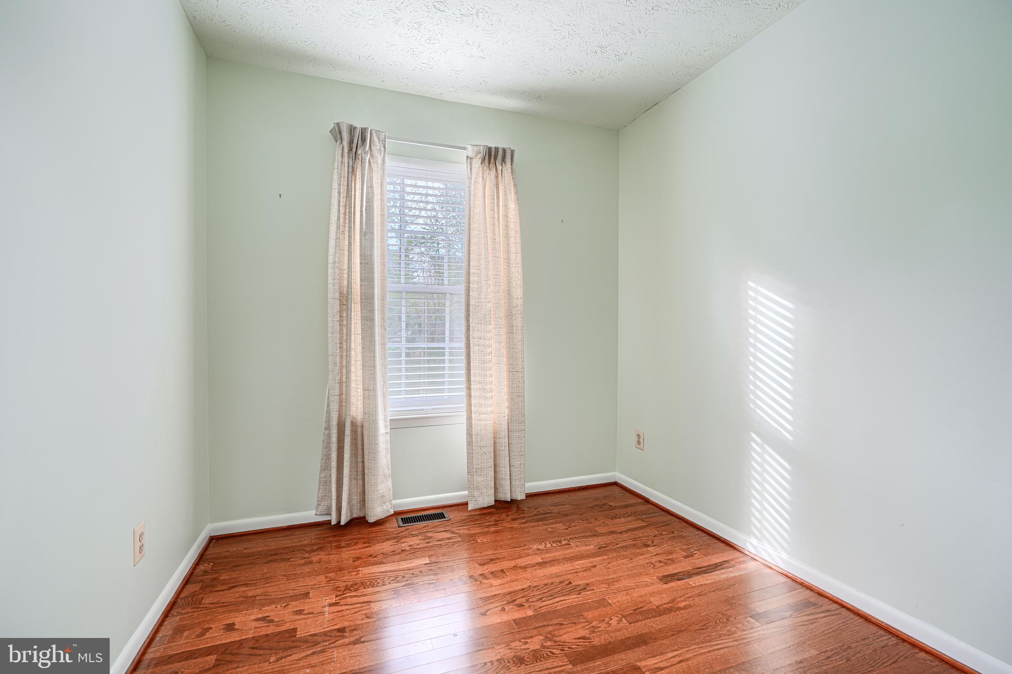 VILLAGE OF PAWNEE - Residential