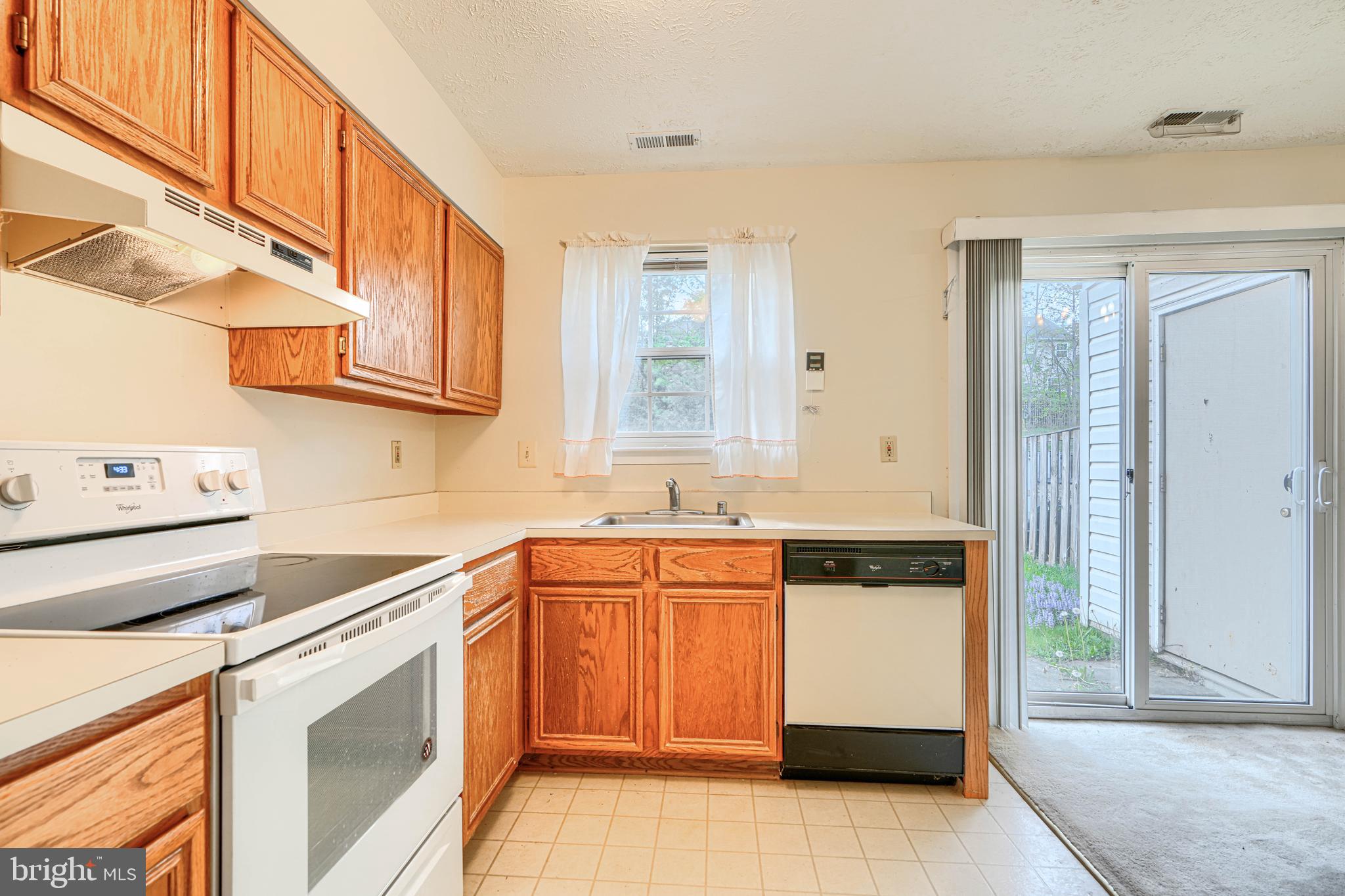 VILLAGE OF PAWNEE - Residential