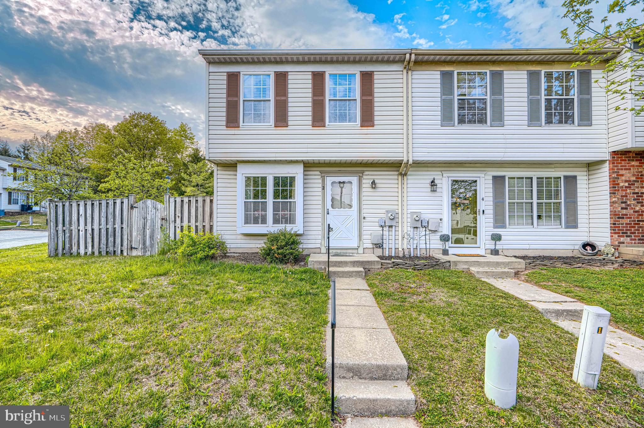 VILLAGE OF PAWNEE - Residential