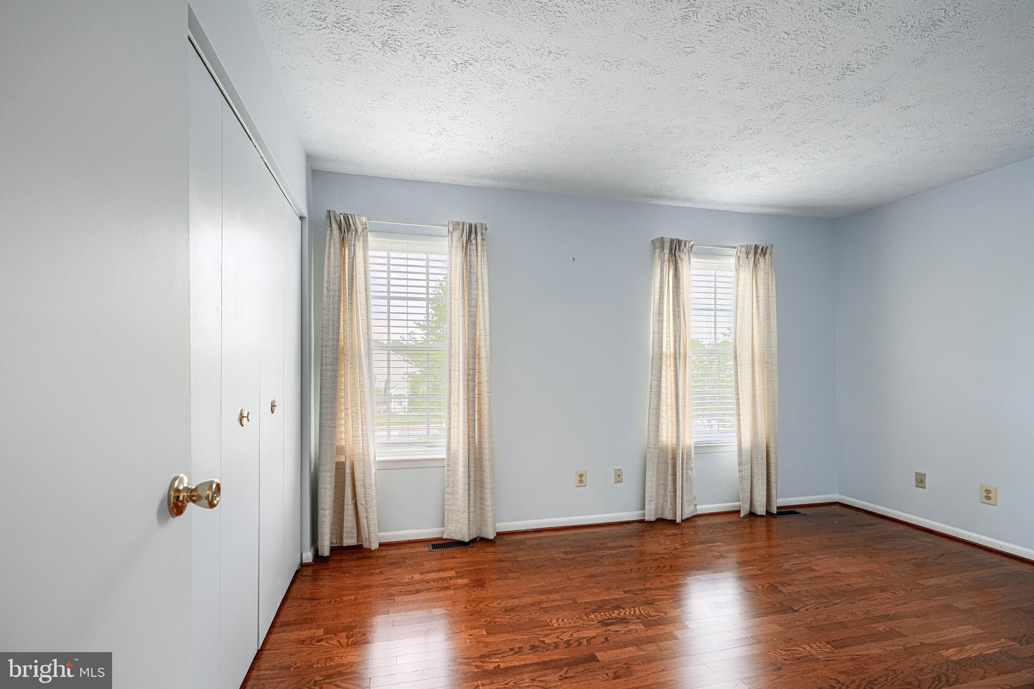 VILLAGE OF PAWNEE - Residential