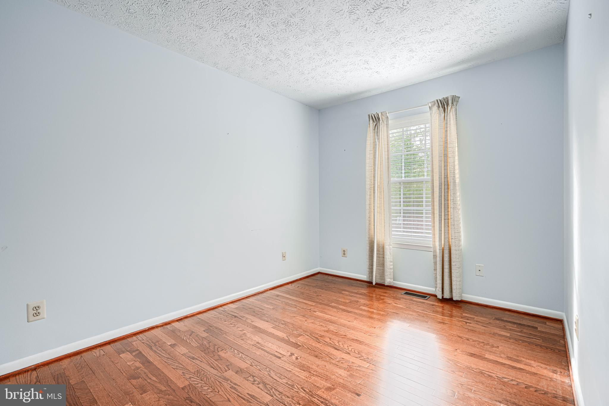 VILLAGE OF PAWNEE - Residential