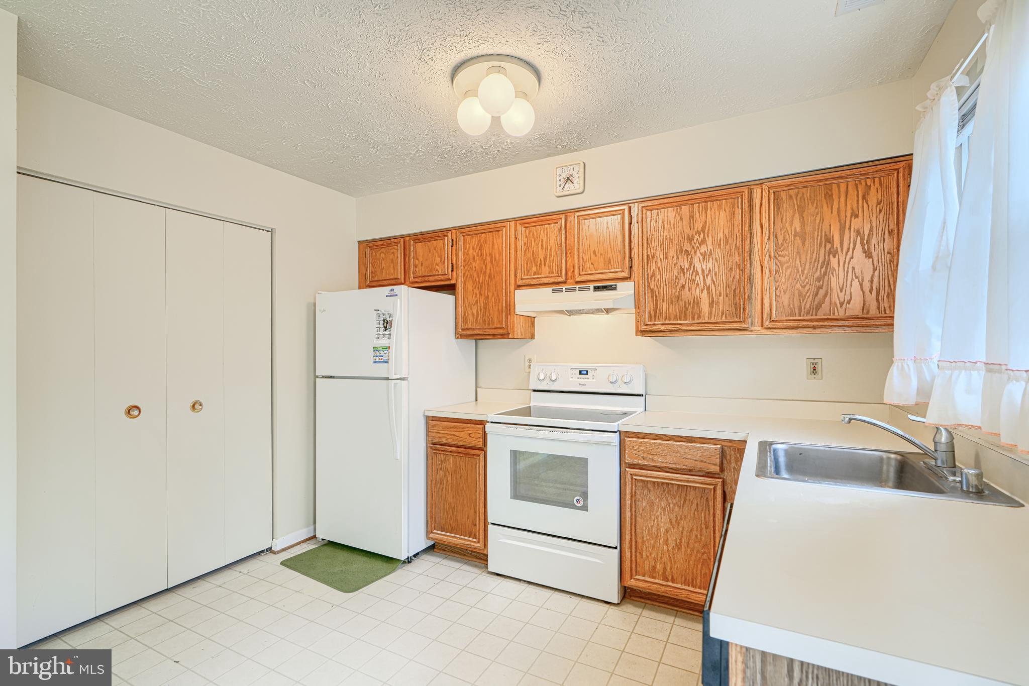 VILLAGE OF PAWNEE - Residential