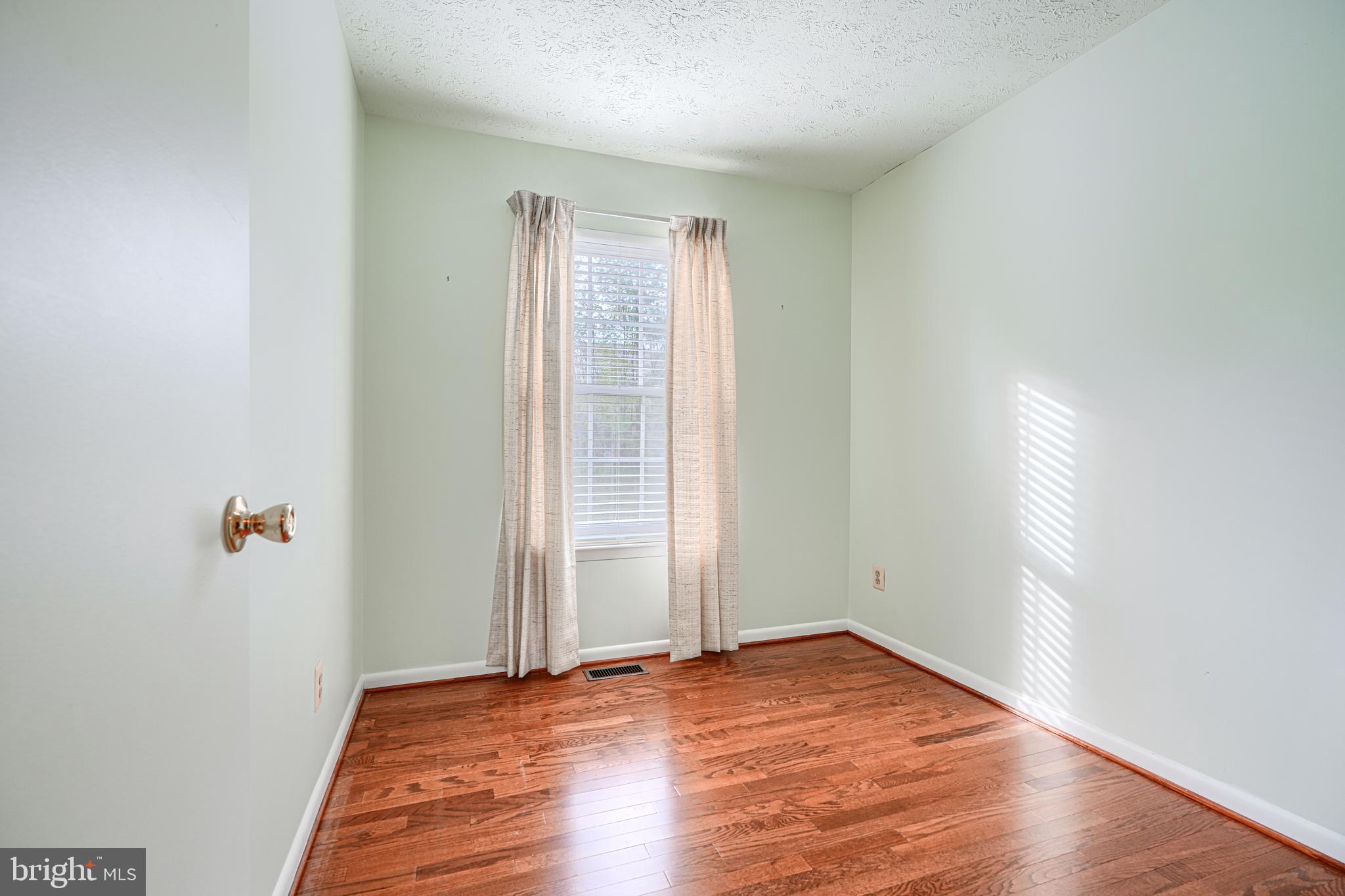 VILLAGE OF PAWNEE - Residential