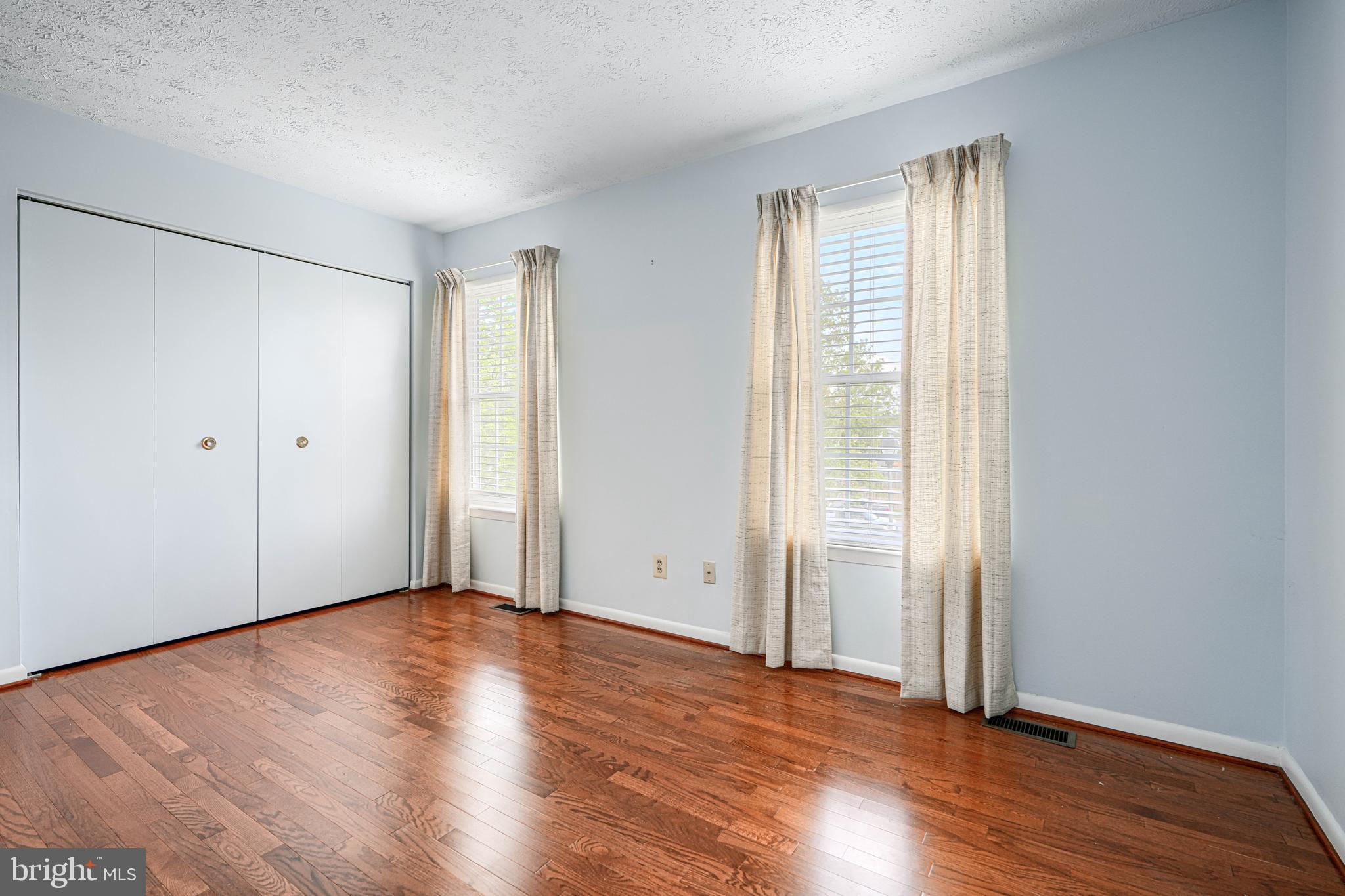 VILLAGE OF PAWNEE - Residential