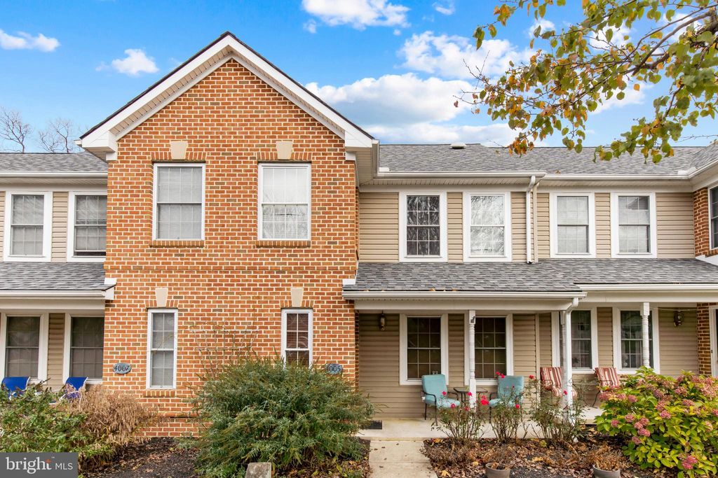 Photo of 4005 BRADFORD CIR, MOUNT JOY, PA 17552 (MLS # PALA2027908)