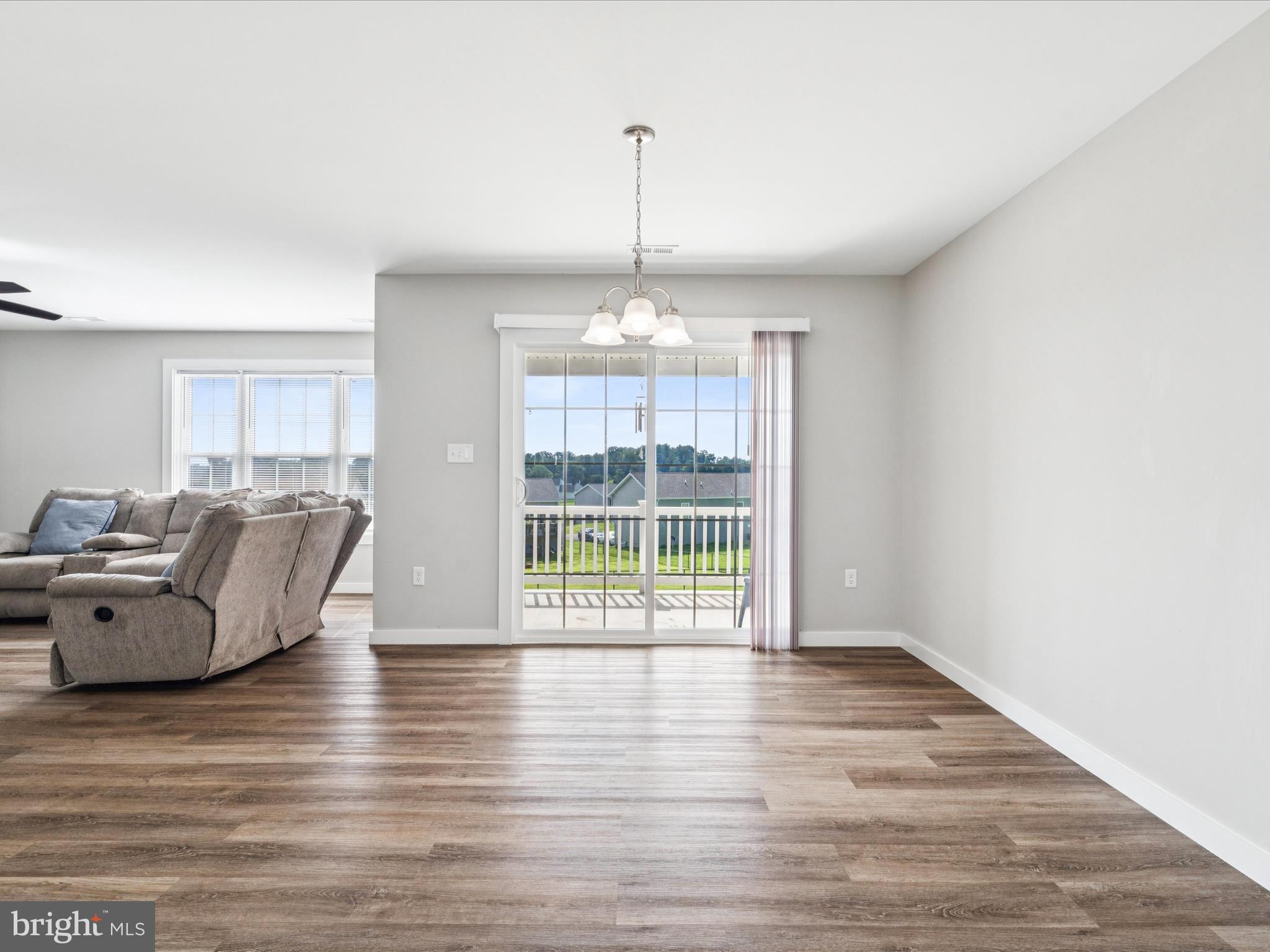 PEBBLE RIDGE - Residential