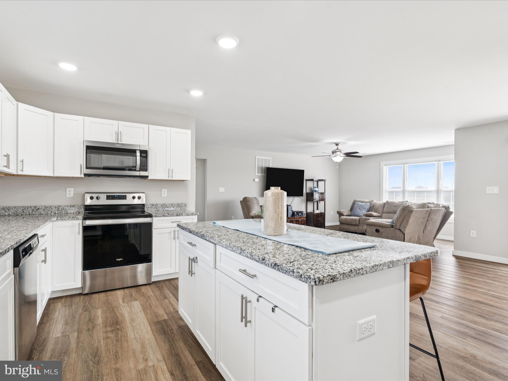 PEBBLE RIDGE - Residential