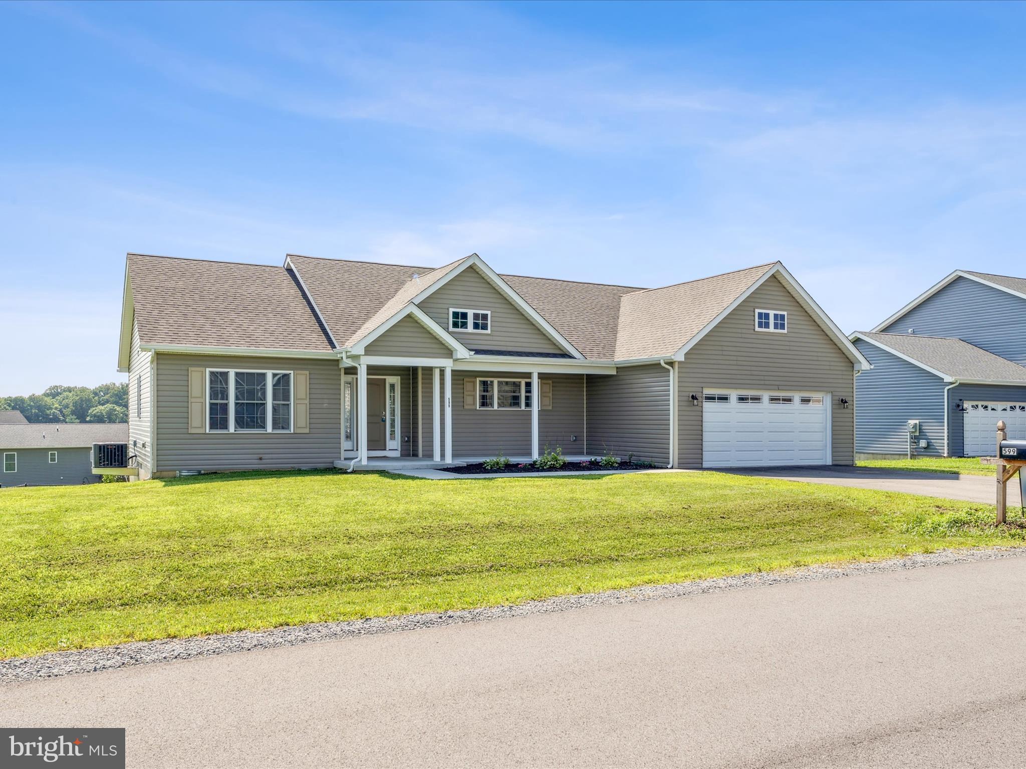 599 DUCKWOODS LANE