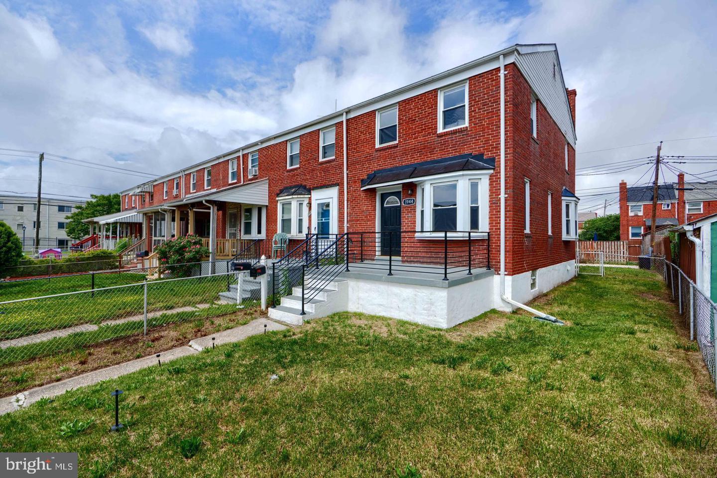 1944 QUENTIN ROAD