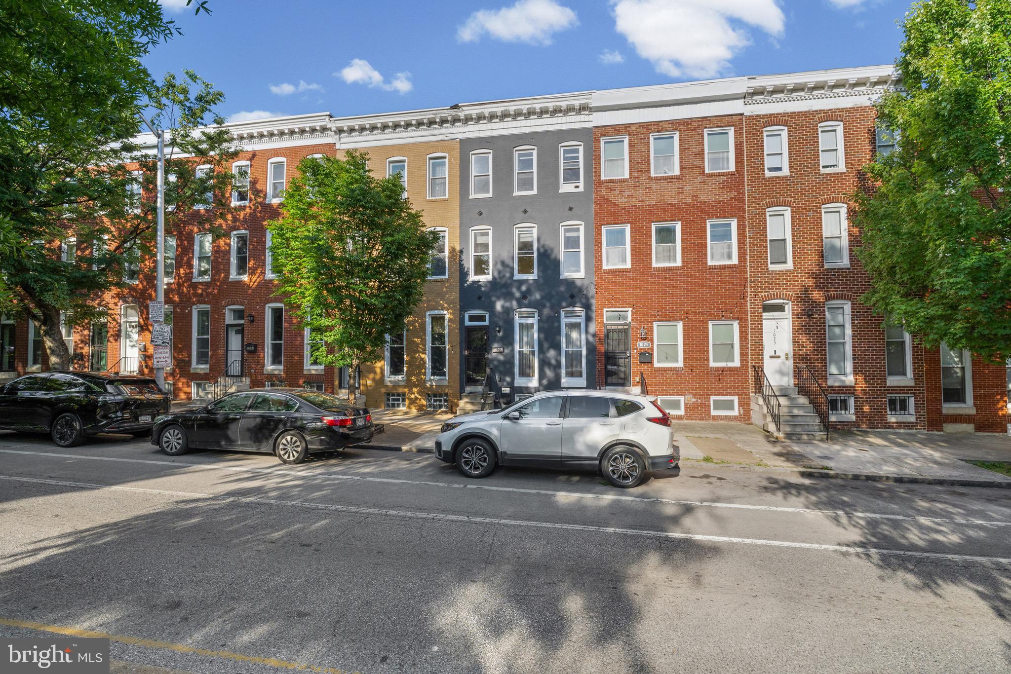 1027 N BROADWAY