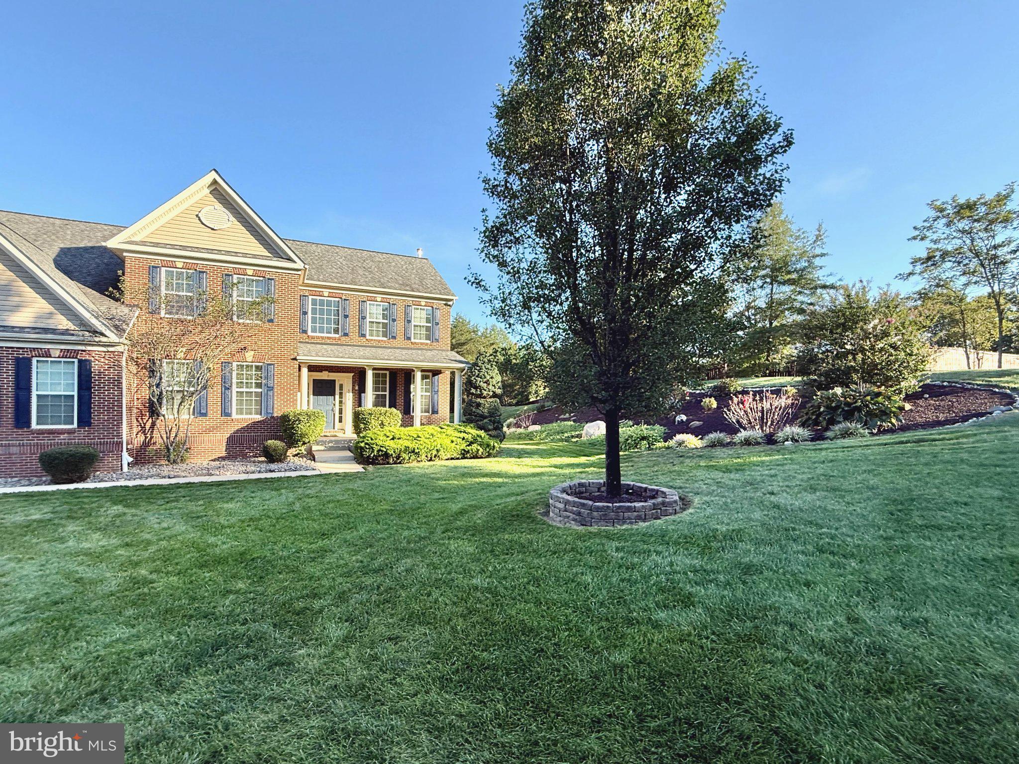 6824 BARLOWE COURT