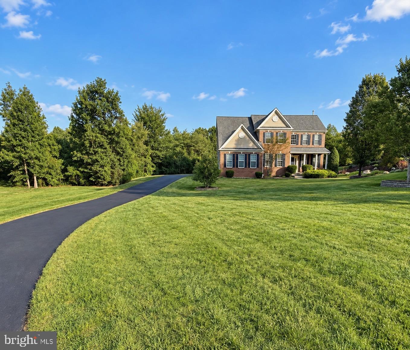 6824 BARLOWE COURT
