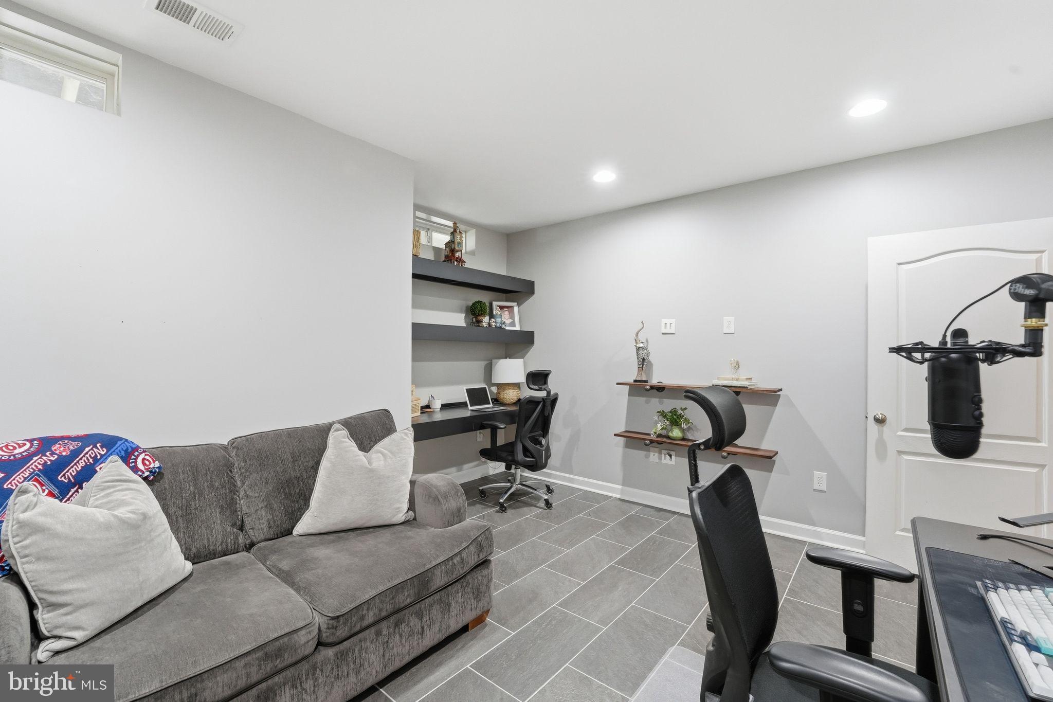 GLENKIRK ESTATES - Residential