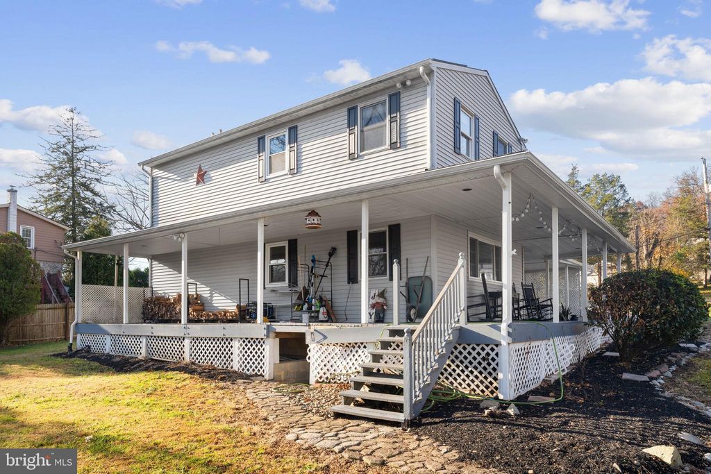 Photo of 103 Bavington Road, PERKIOMENVILLE, PA 18074 (MLS # PAMC2174090)