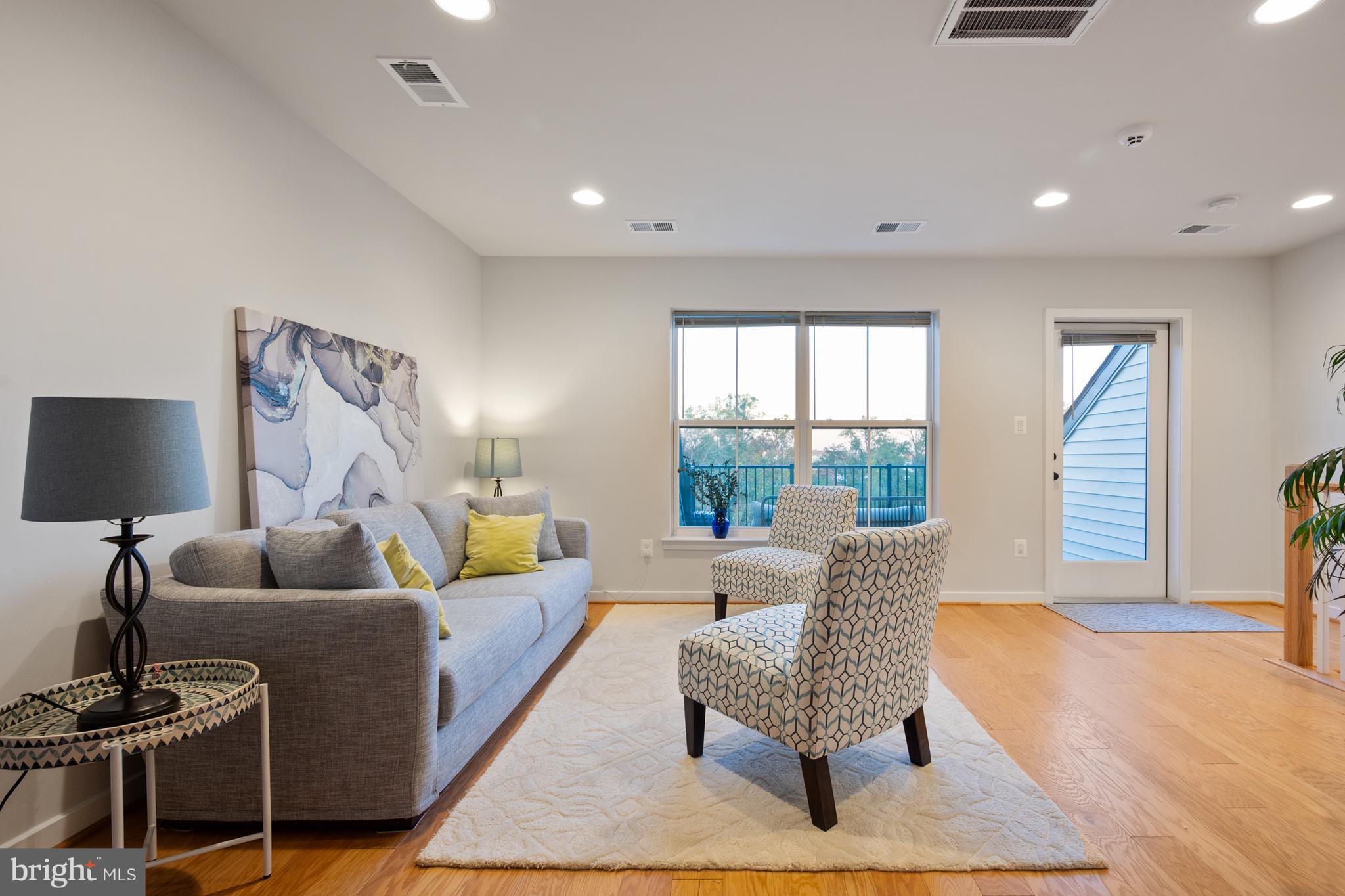 BREN POINTE - Residential