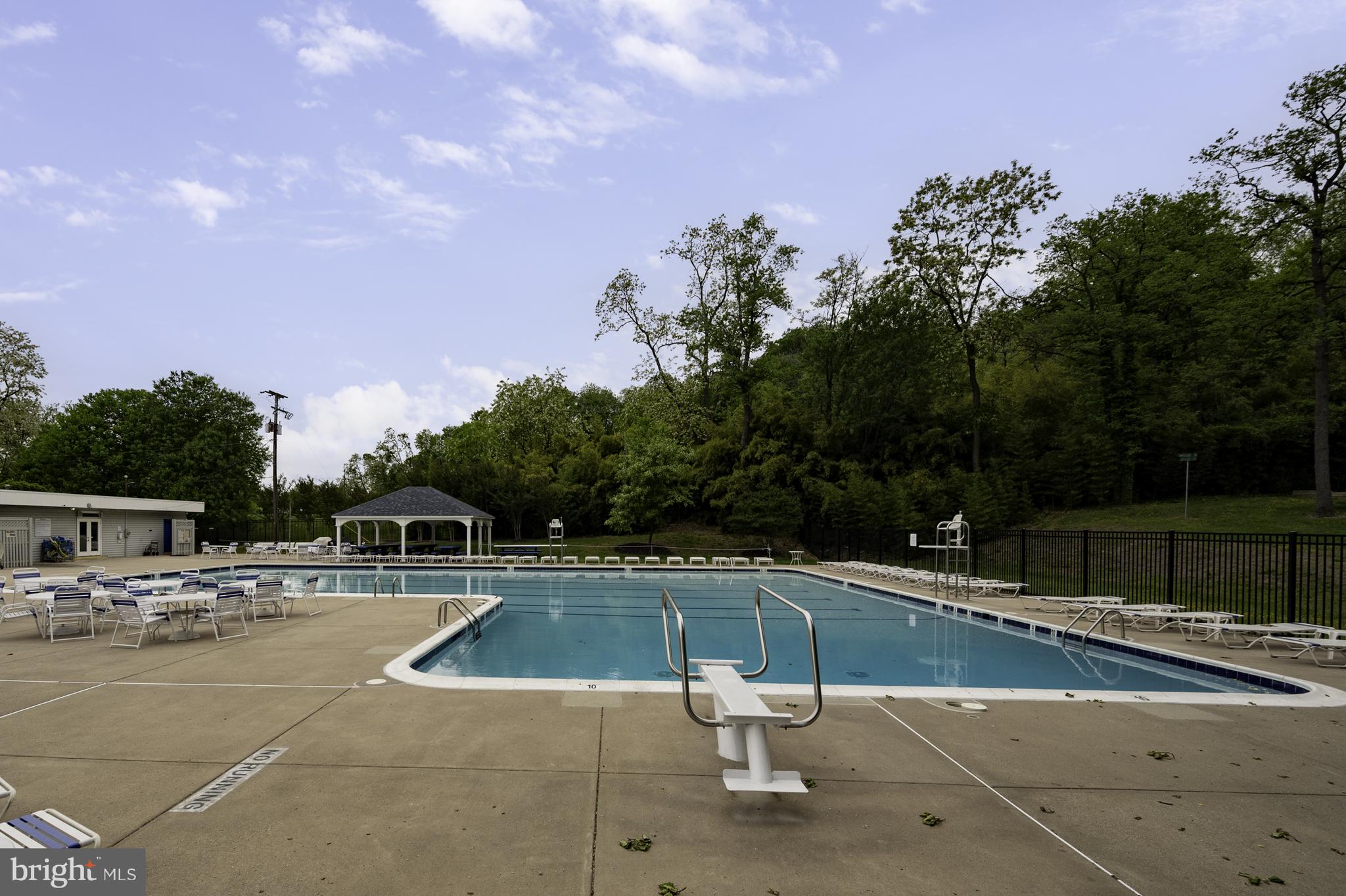 BREN POINTE - Residential