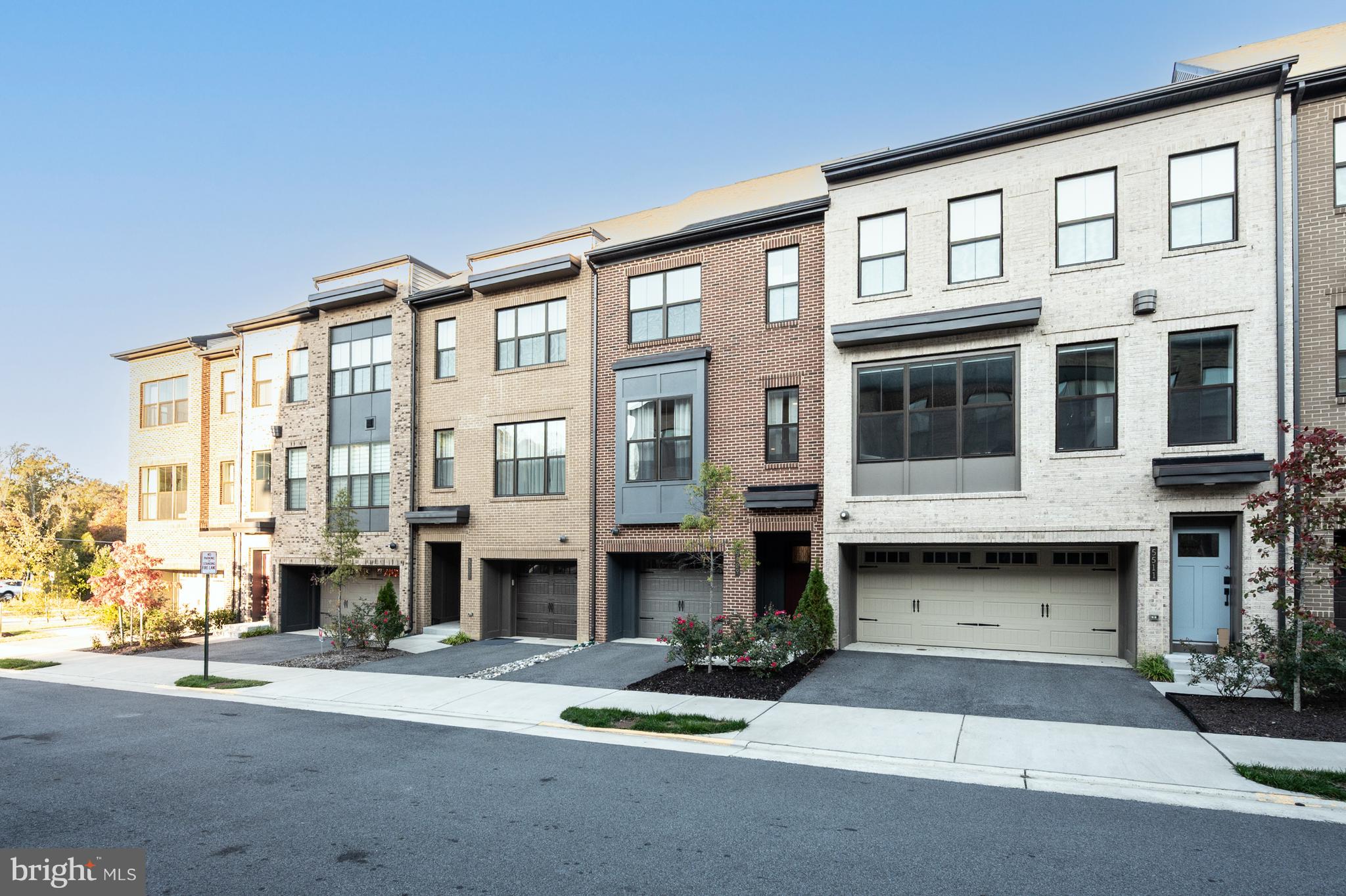 BREN POINTE - Residential