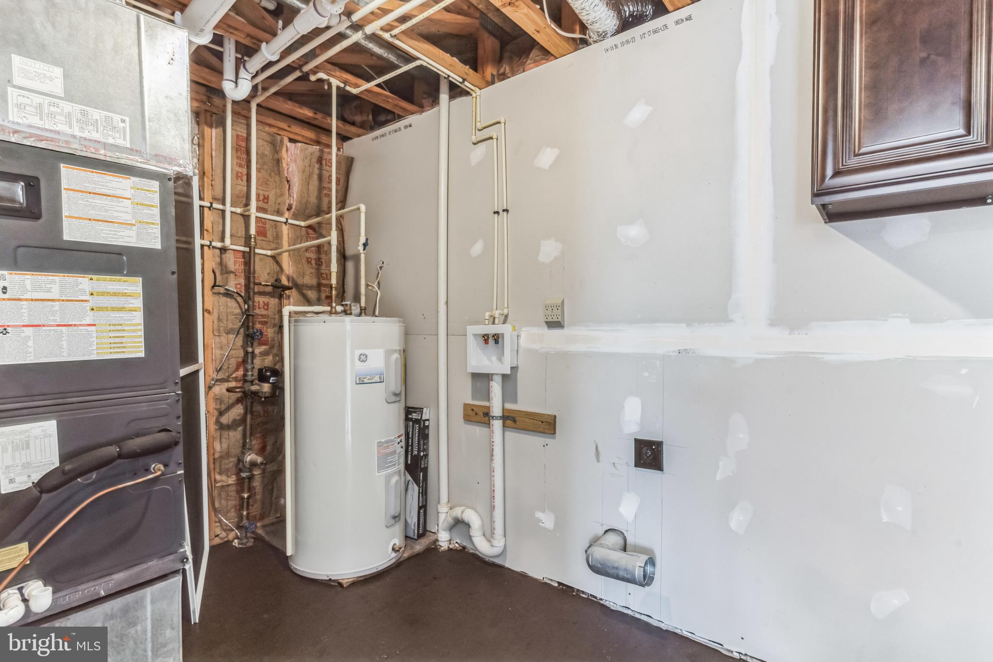 NEW ORCHARD ESTATES - Residential