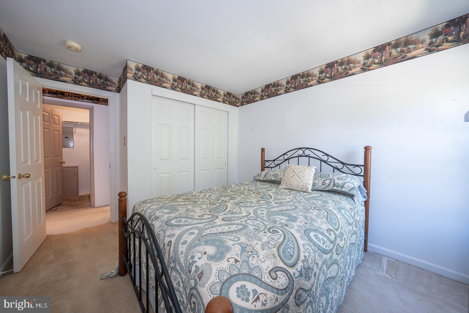 MONTGOMERY BROOK - Residential