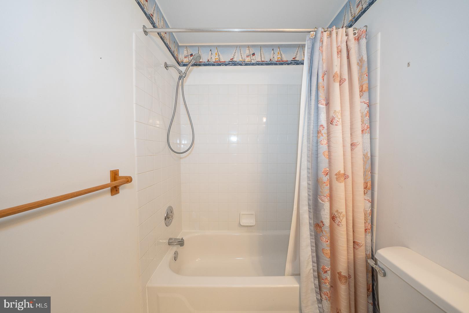 MONTGOMERY BROOK - Residential