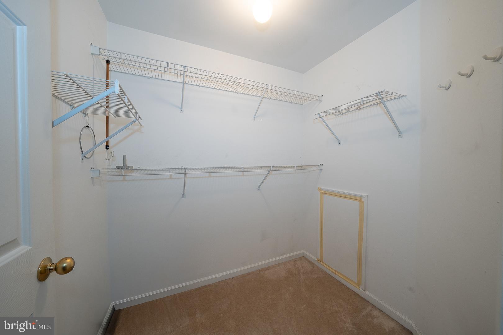 MONTGOMERY BROOK - Residential