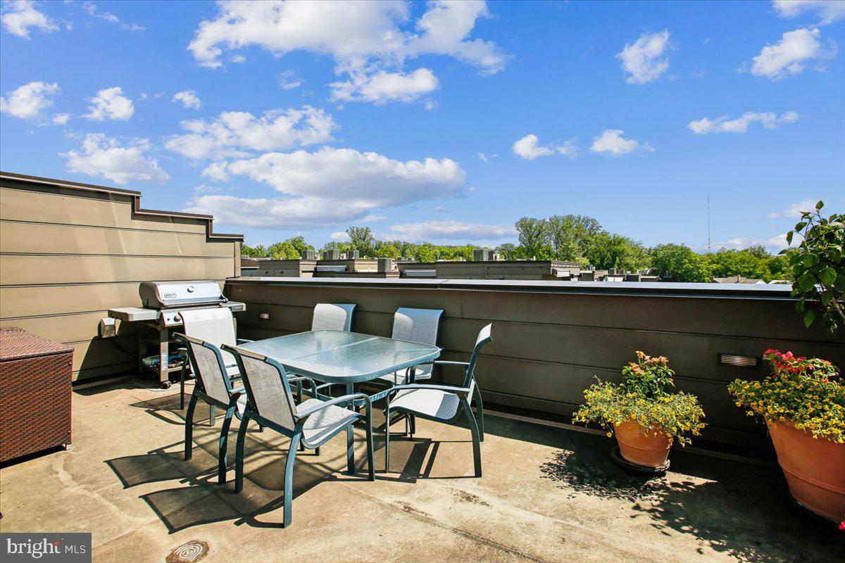 CHEVY CHASE - Residential