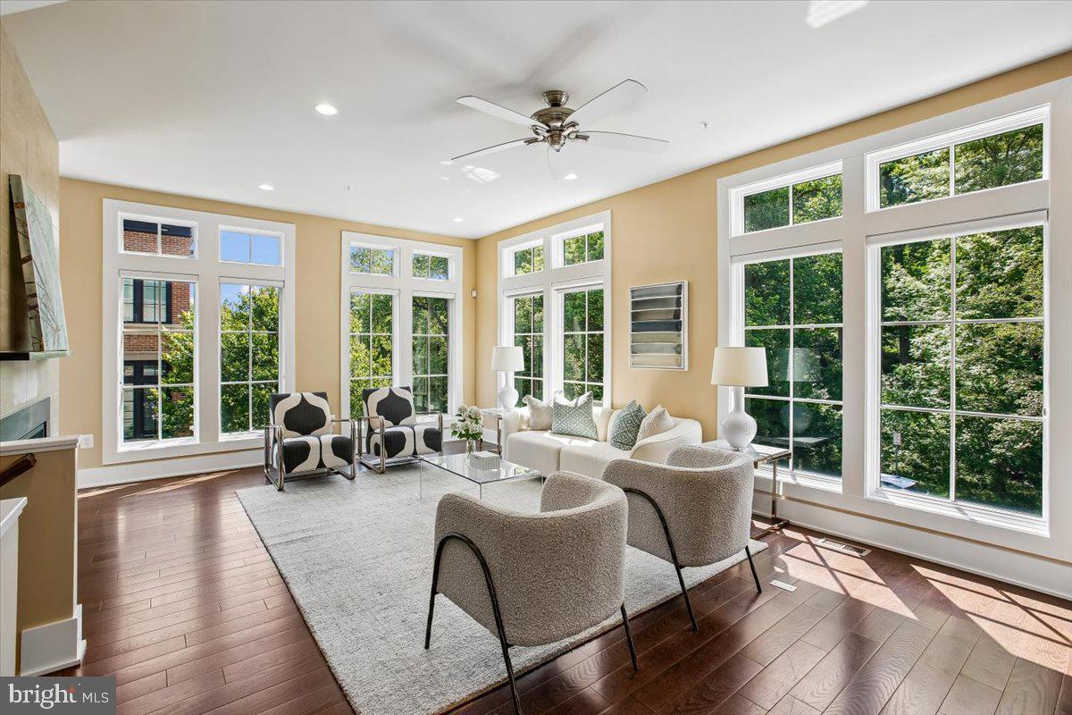 CHEVY CHASE - Residential