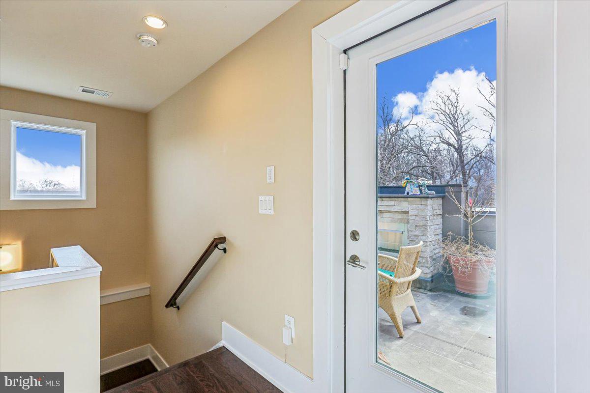 CHEVY CHASE - Residential