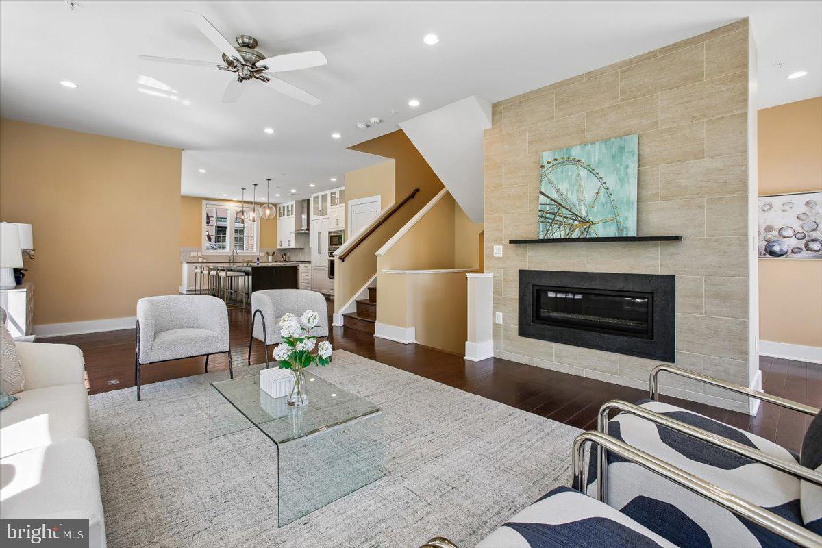 CHEVY CHASE - Residential