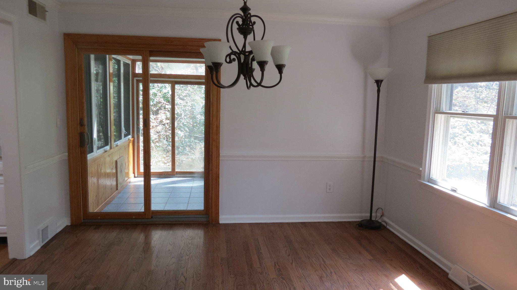 LAUREL WOODS - Residential