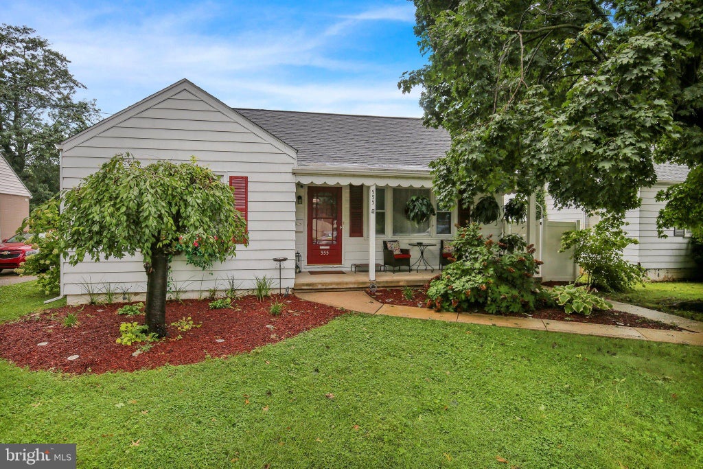 Photo of 555 Maple Street, COLUMBIA, PA 17512 (MLS # PALA2095622)
