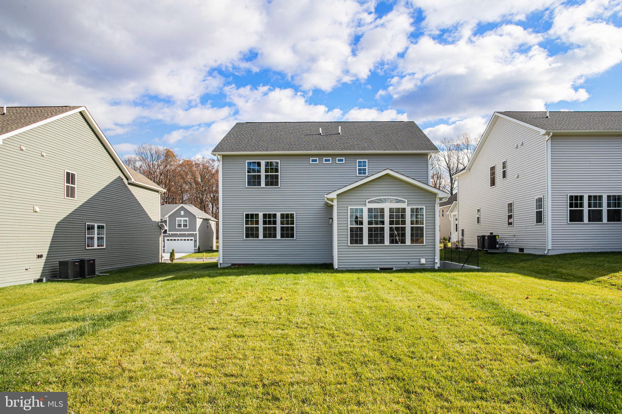 ROBERTS CROSSING - Residential