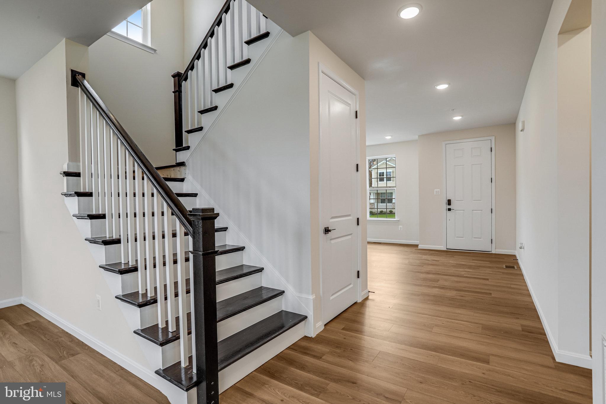 ROBERTS CROSSING - Residential