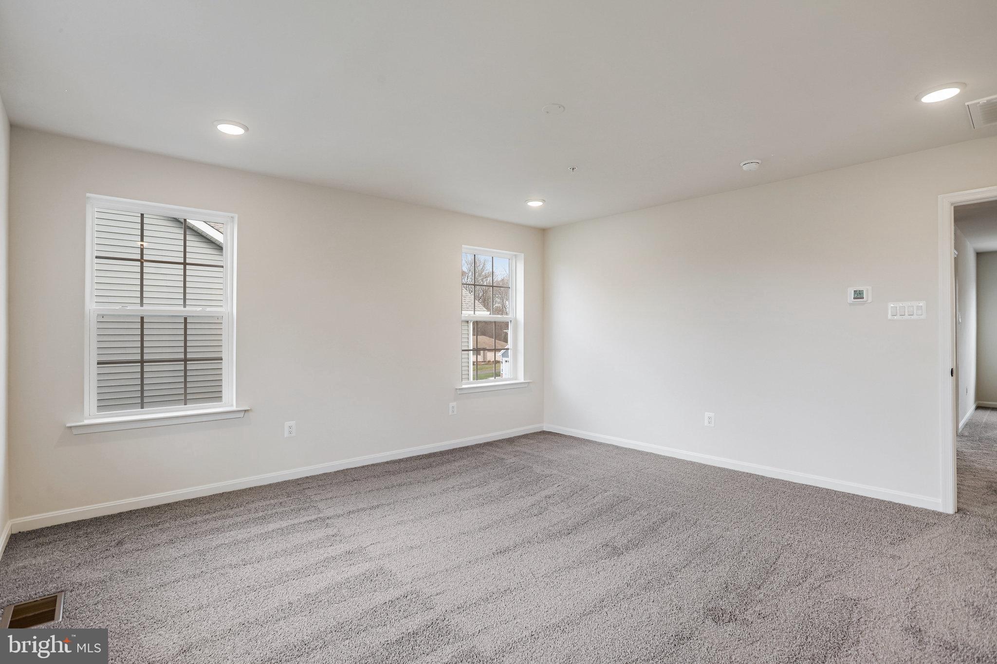 ROBERTS CROSSING - Residential