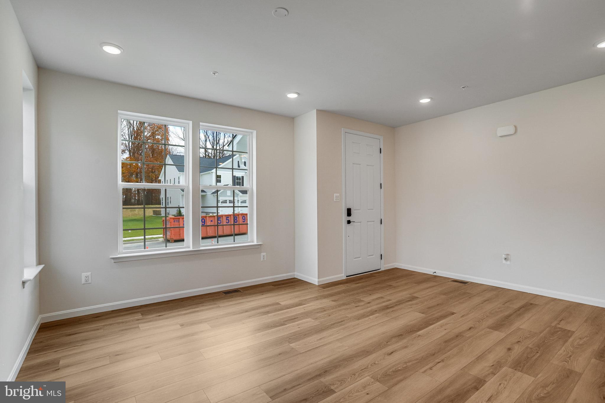 ROBERTS CROSSING - Residential