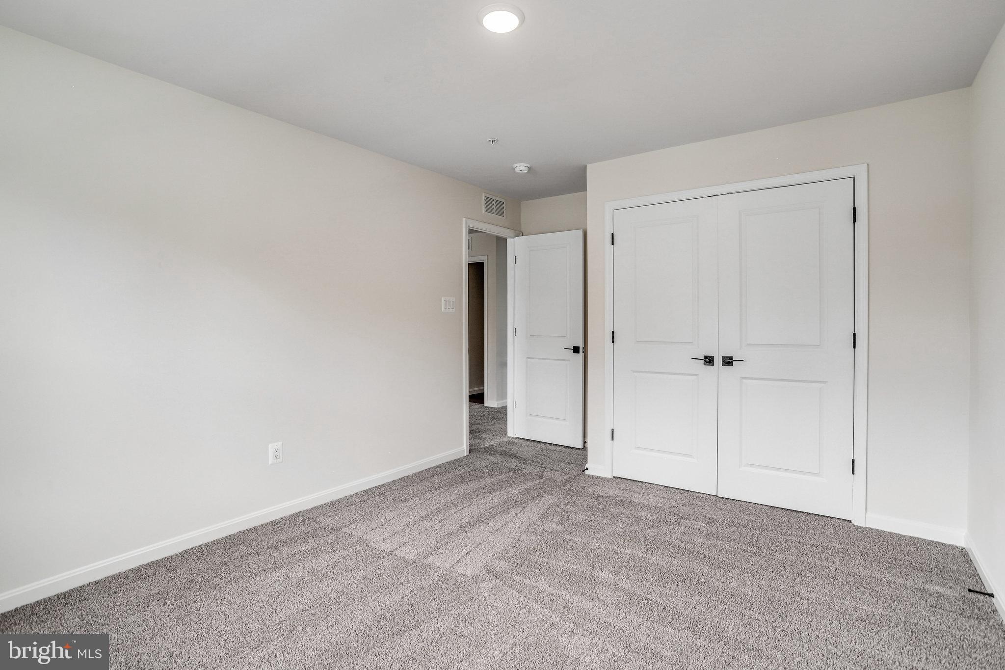 ROBERTS CROSSING - Residential