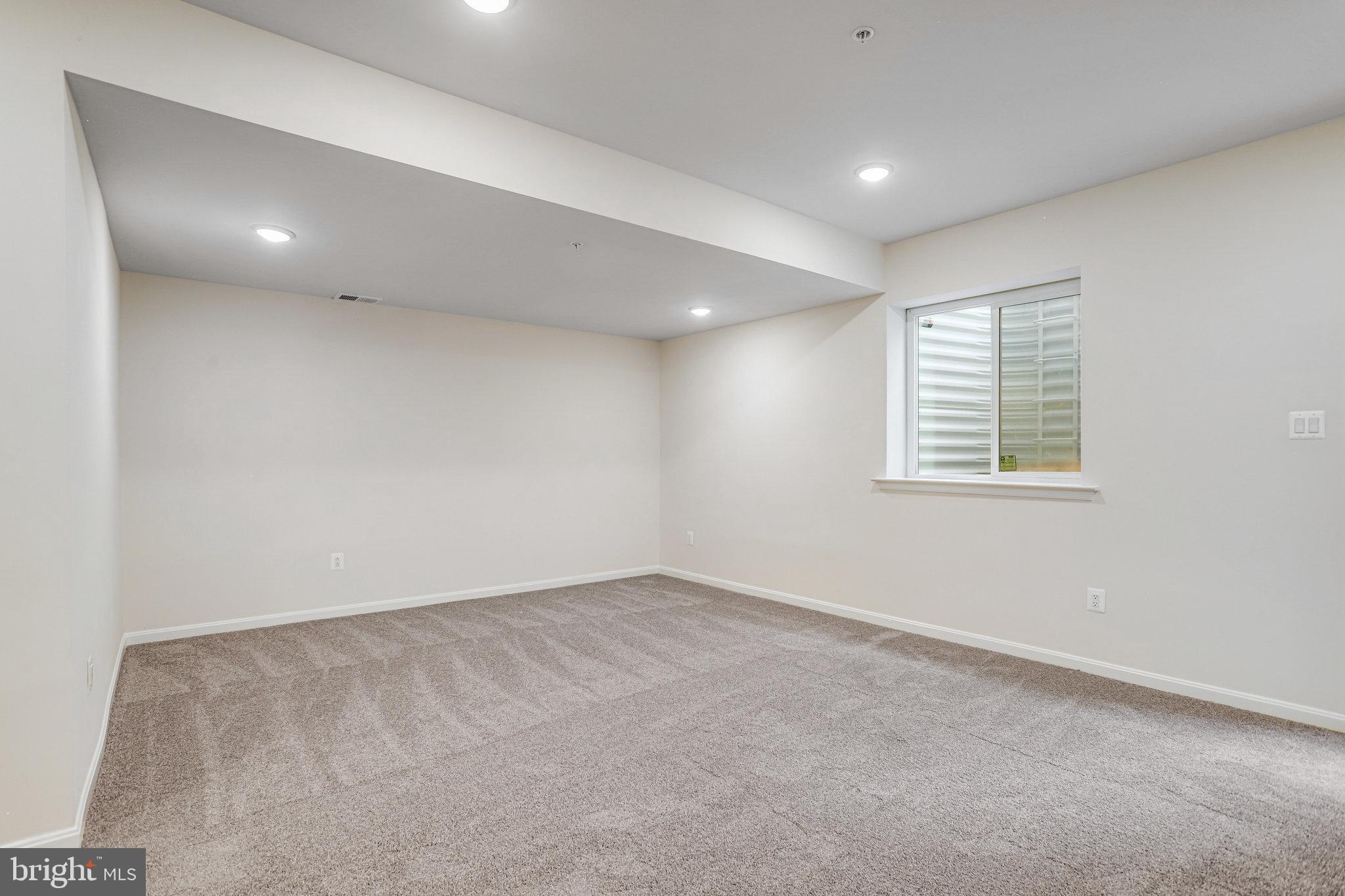 ROBERTS CROSSING - Residential