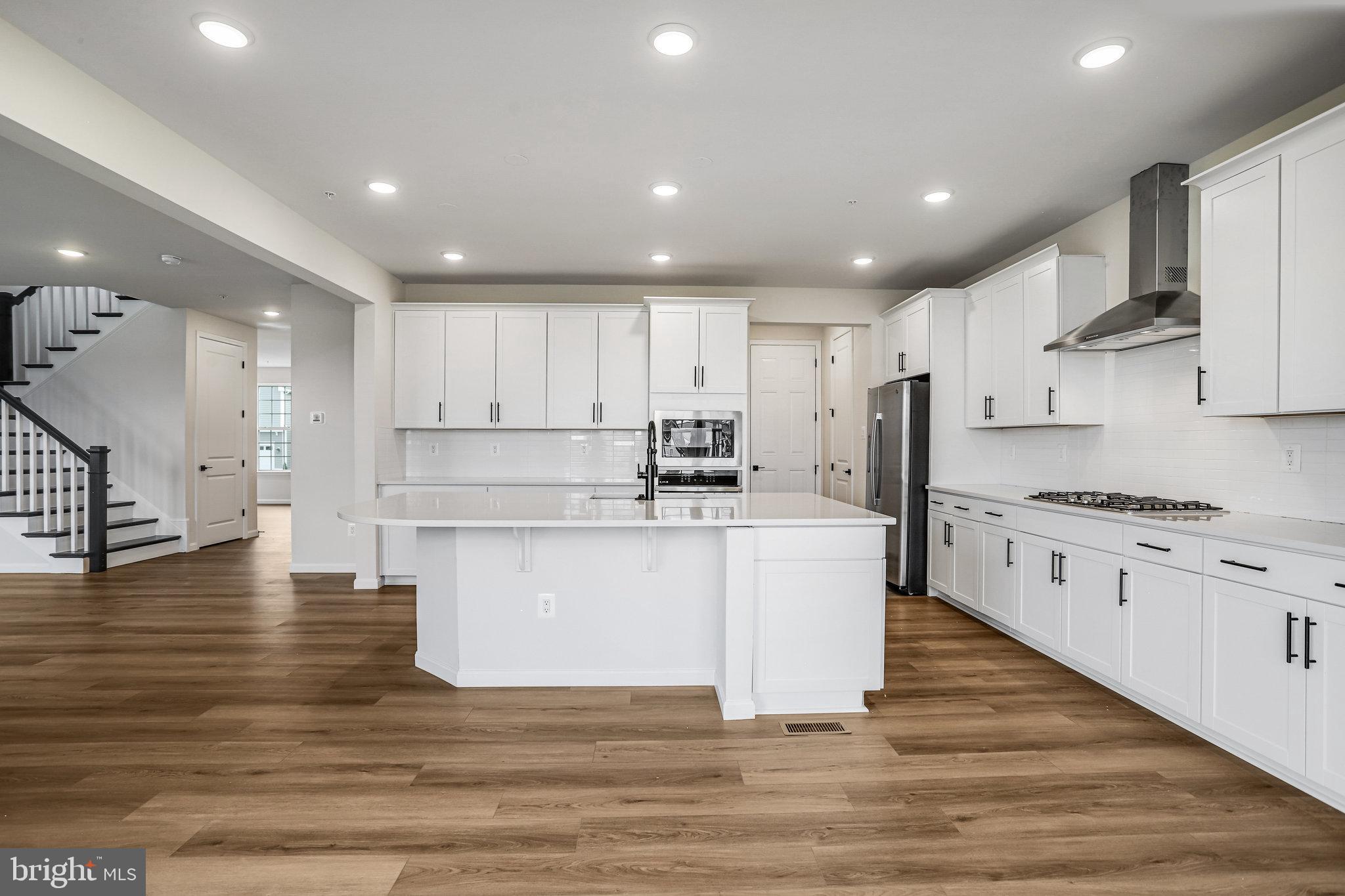 ROBERTS CROSSING - Residential