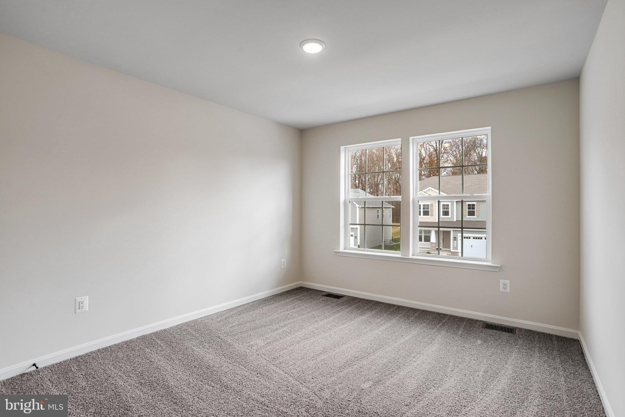 ROBERTS CROSSING - Residential