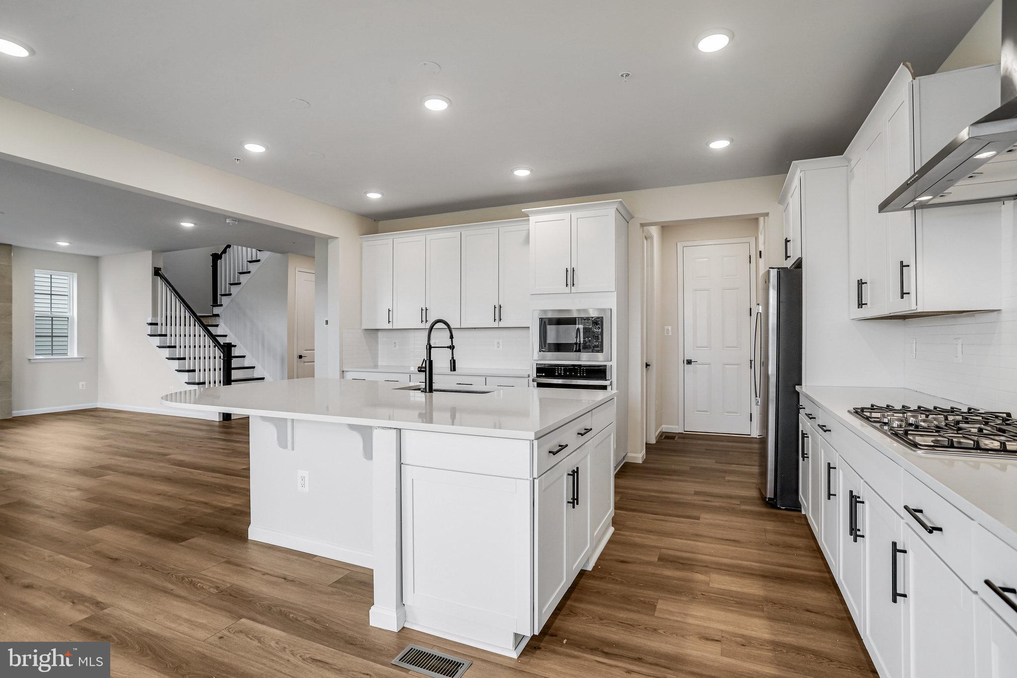 ROBERTS CROSSING - Residential