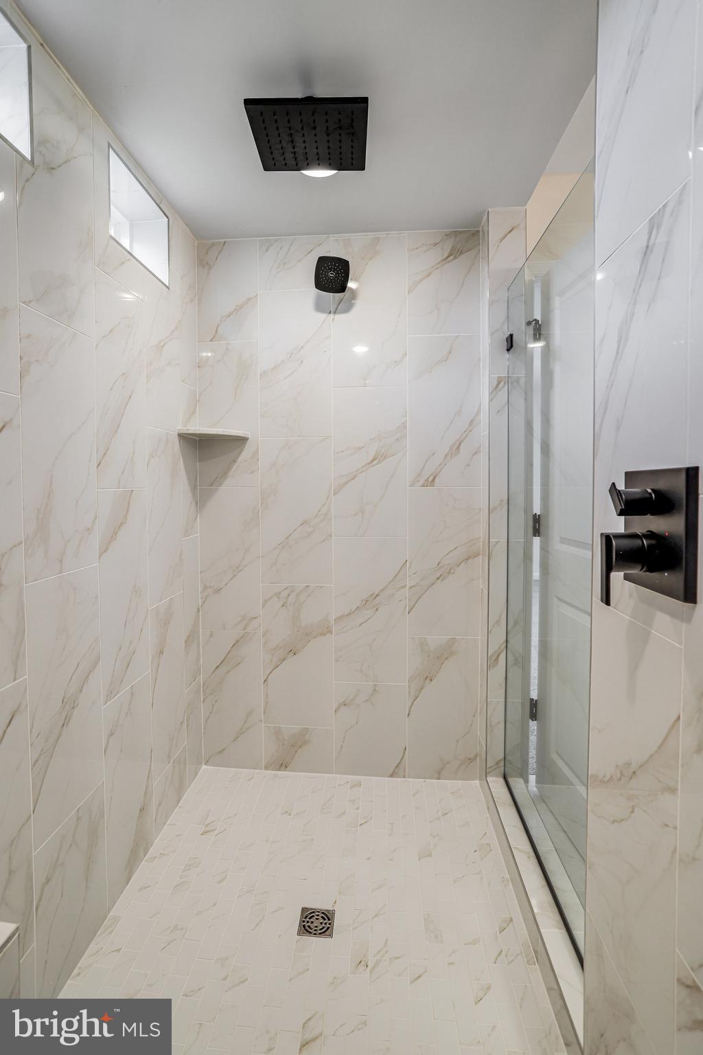 ROBERTS CROSSING - Residential