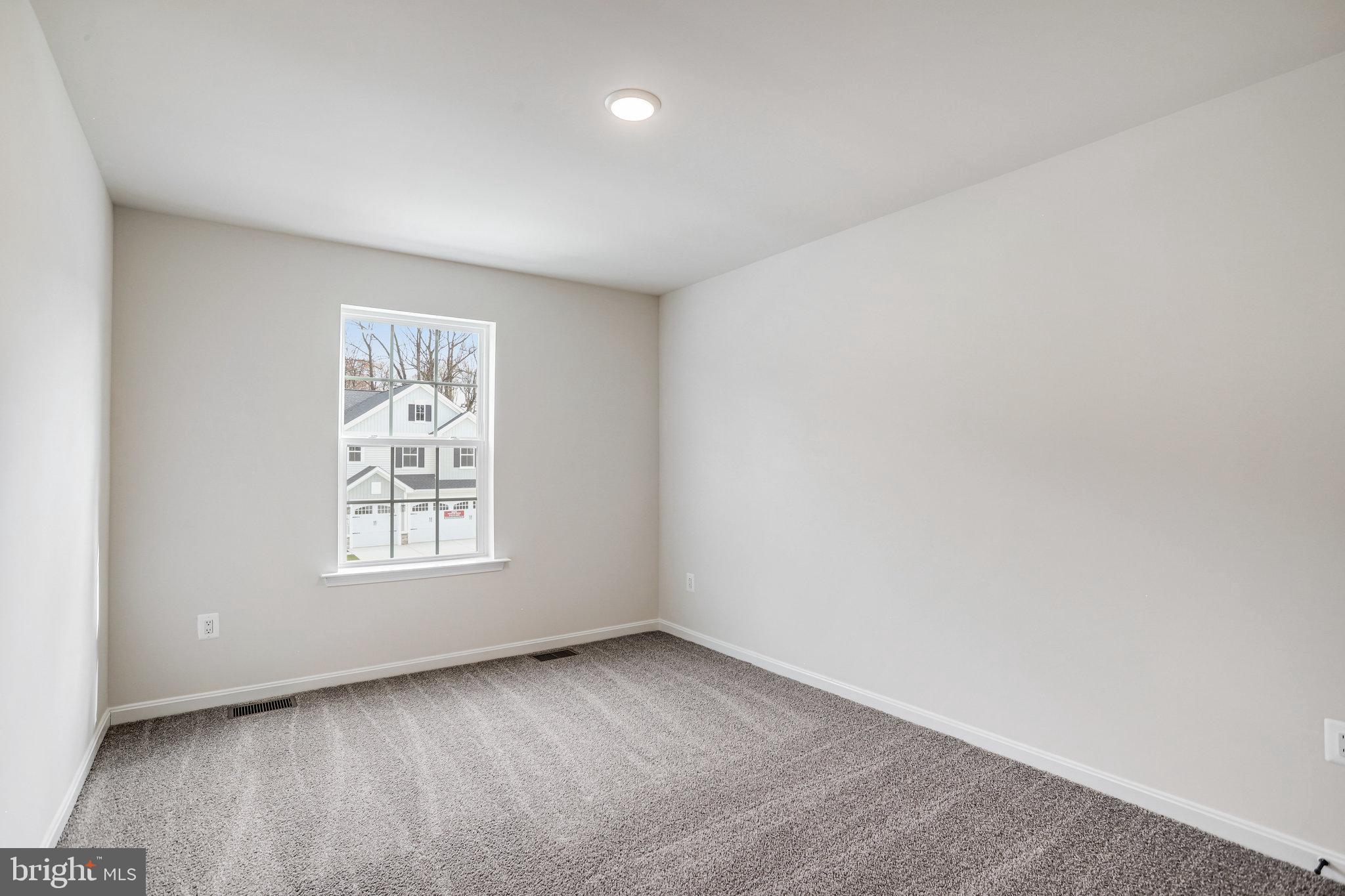 ROBERTS CROSSING - Residential