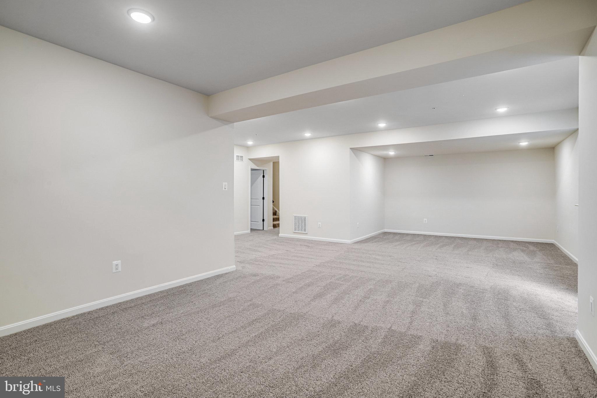 ROBERTS CROSSING - Residential