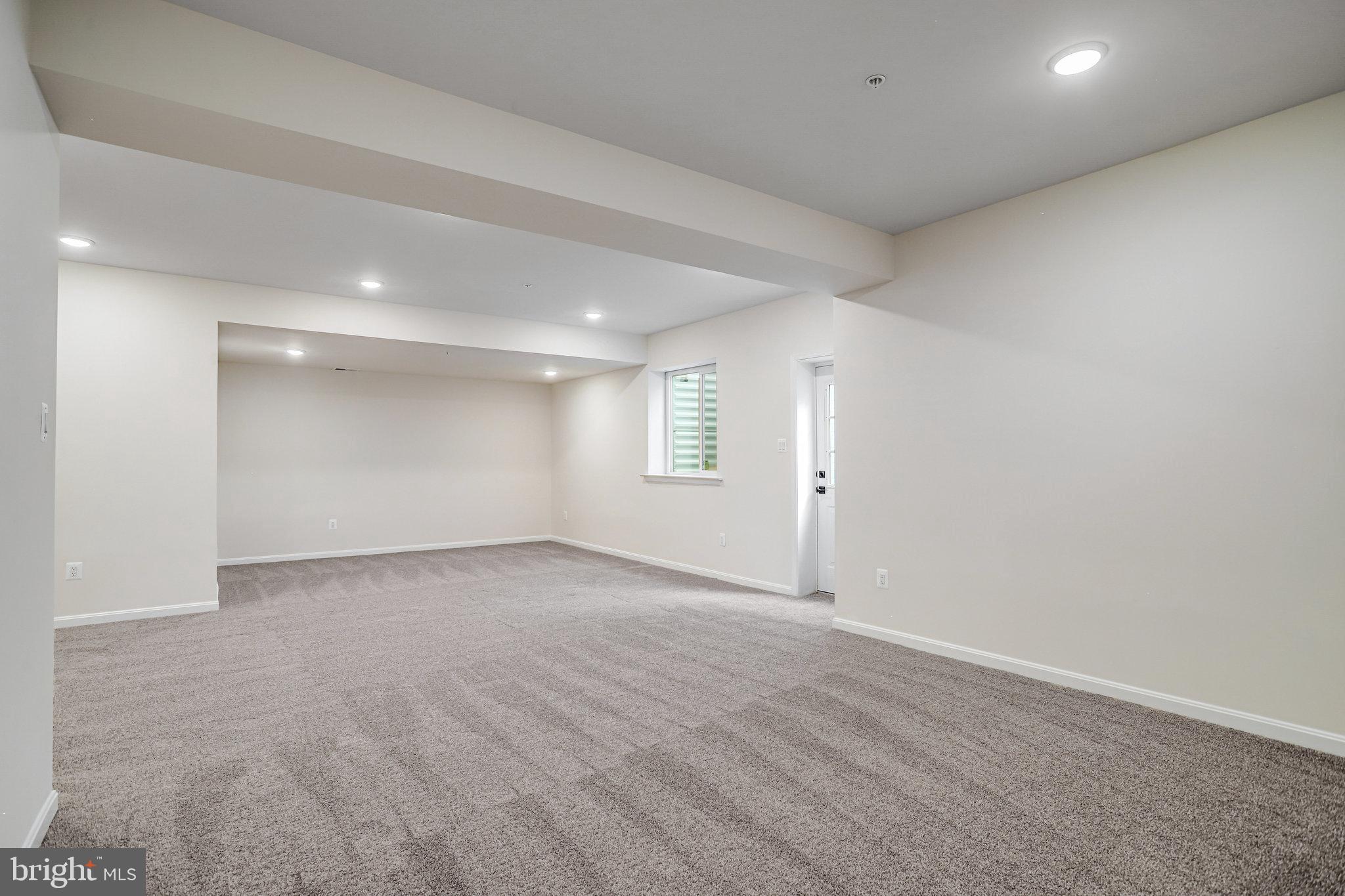 ROBERTS CROSSING - Residential