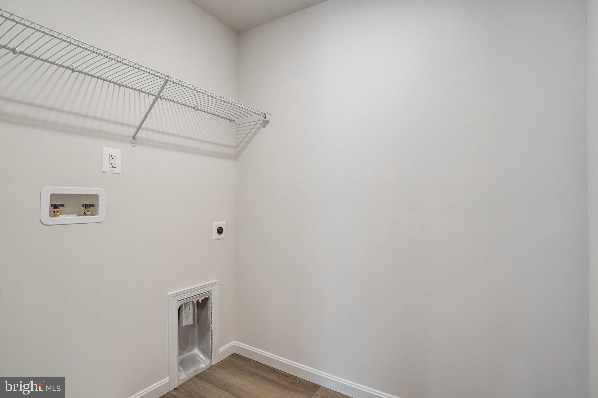 ROBERTS CROSSING - Residential